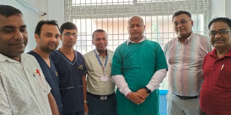 मुख्यमन्त्री सिँहले प्रादेशिक अस्पताल जनकपुरधाममै गराए सिस्टको शल्यक्रिया