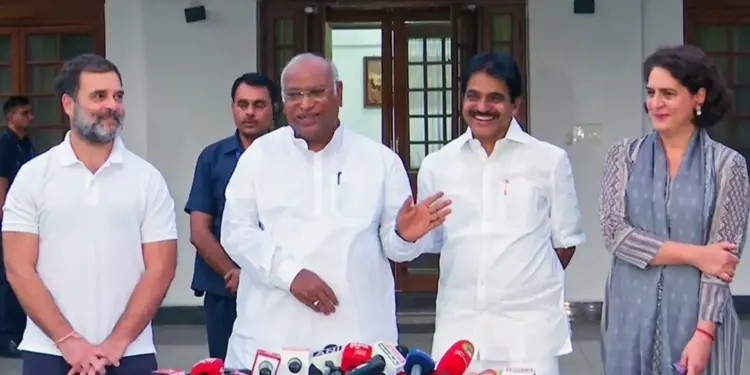 राहुल गान्धीले छाडे वायनाड लोकसभा सिट, प्रियंका गान्धी पहिलोपटक चुनाव लड्दै