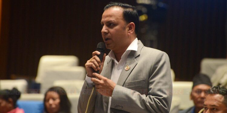 जनकपुर गुठीको जग्गा स्थानीय प्रशासन, जनप्रतिनिधि, पत्रकार, ठेकेदारहरू मिलेर लुटे : मनिष झा (भिडियोसहित)