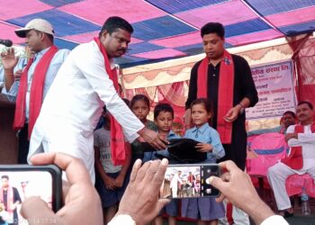 नेशनल लघुवित्त वित्तीय संस्था लिमिटेड बरियारपट्टी शाखाले गरे ३४० जना बिद्यार्थीलाई शैक्षिक सामग्री वितरण