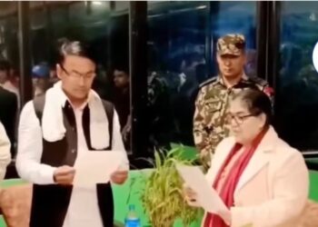 मधेश प्रदेशका प्रदेश प्रमुखद्वारा राति होटेलमा शपथ, असंवैधानिक कार्यको आरोप